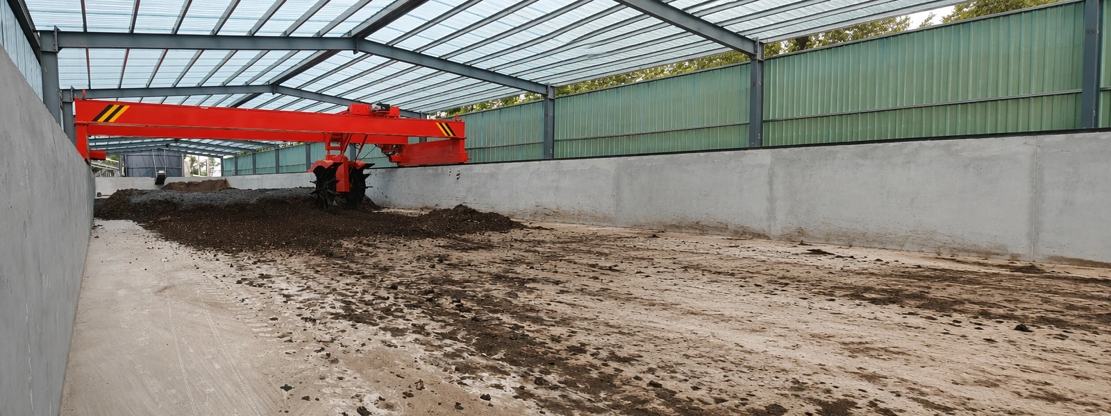 Integral Trough Windrow Turner